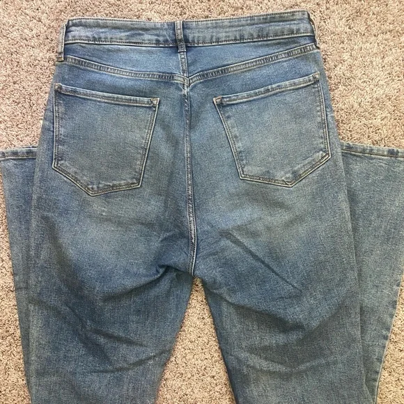 Women’s Old Navy Higher High Rise Flare with Secret Smooth Pockets size 12 - Picture 5 of 8
